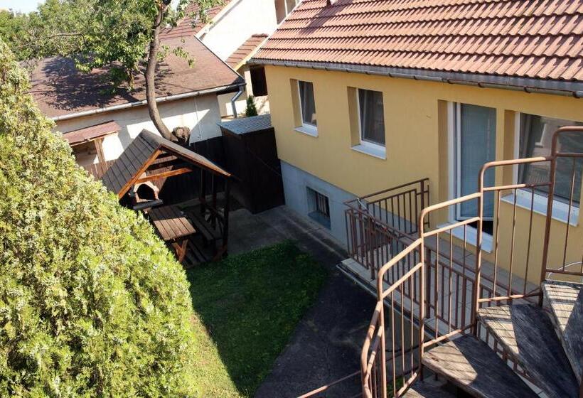 פנסיון Dom Petra