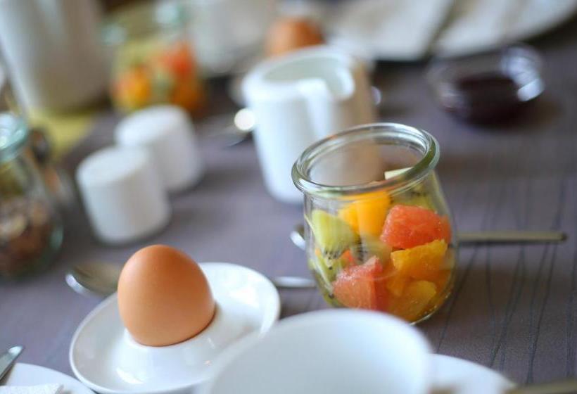 Пансион Ernst Clüsserath Weingut & Weinhotelchen