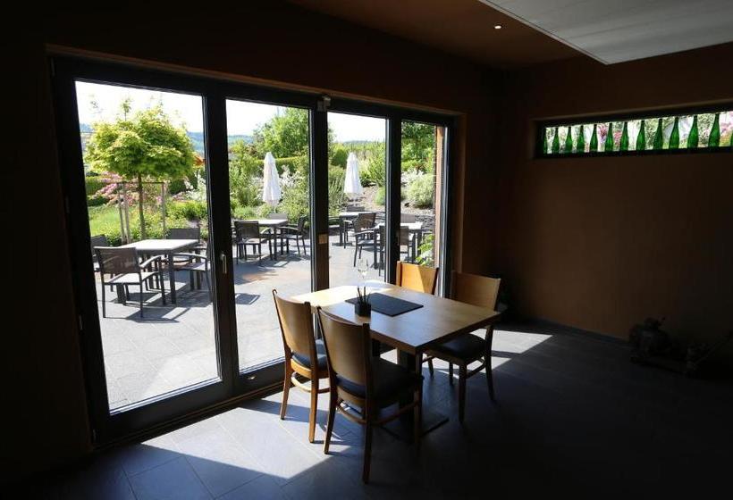 Пансион Ernst Clüsserath Weingut & Weinhotelchen