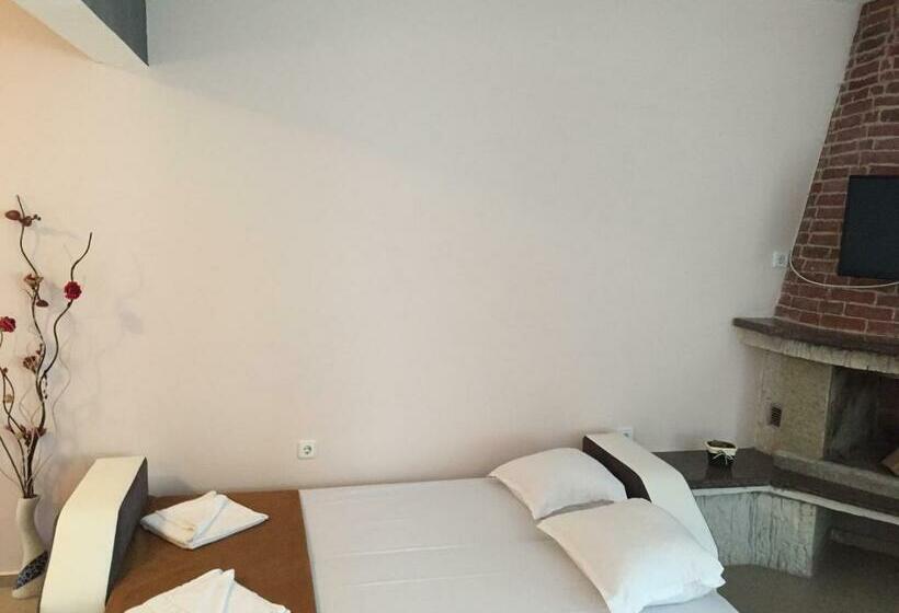 ペンション Guest House Afrodita