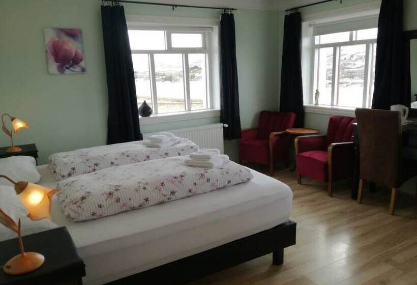 پانسیون Guesthouse Storulaugar