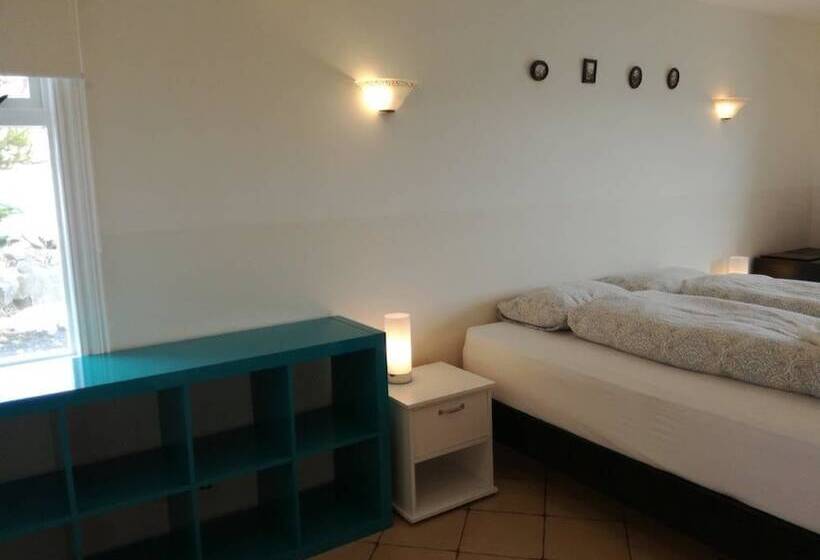 پانسیون Guesthouse Storulaugar