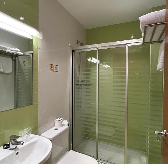 بنسيون Hostal Aralar