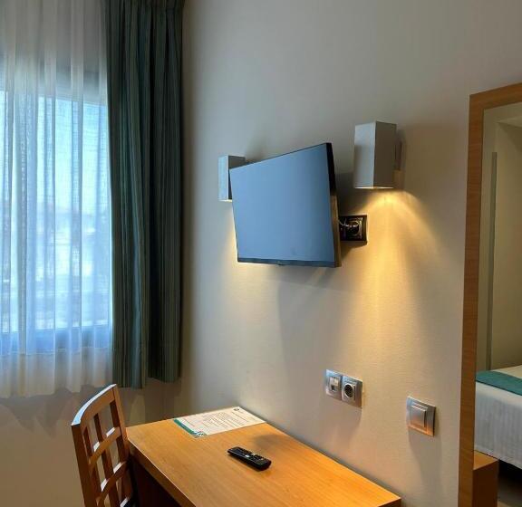 بنسيون Hostal Aralar