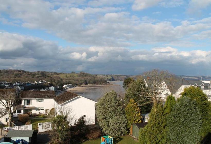 膳宿费 Claremont House