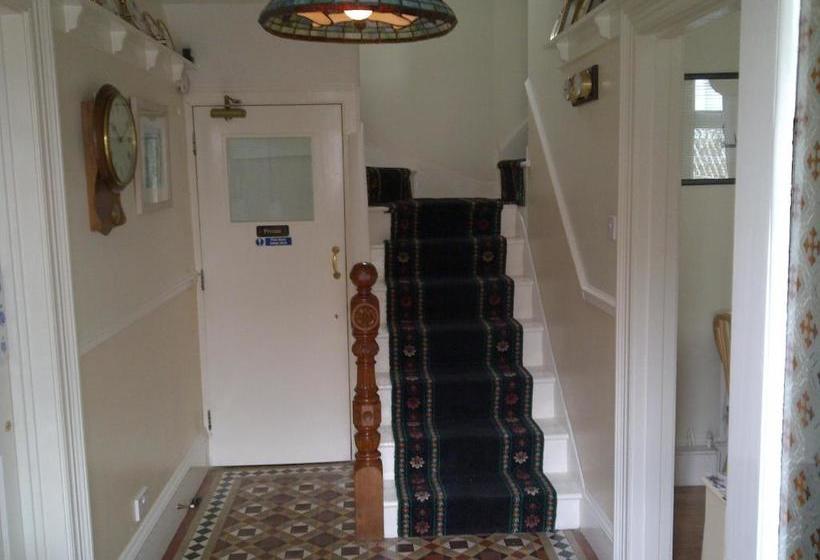 Пансион Meneglaze