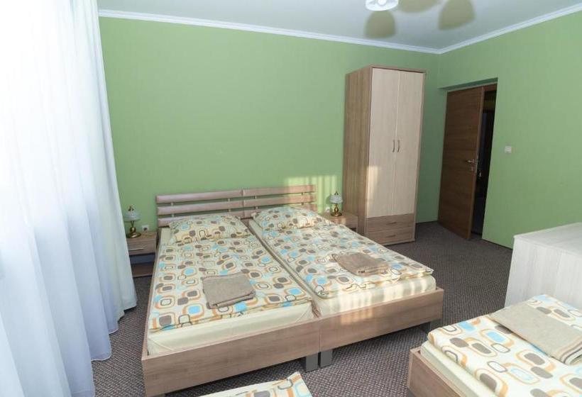 펜션 Penzión Kastelán