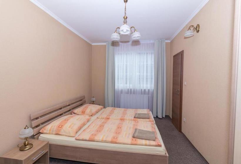 펜션 Penzión Kastelán