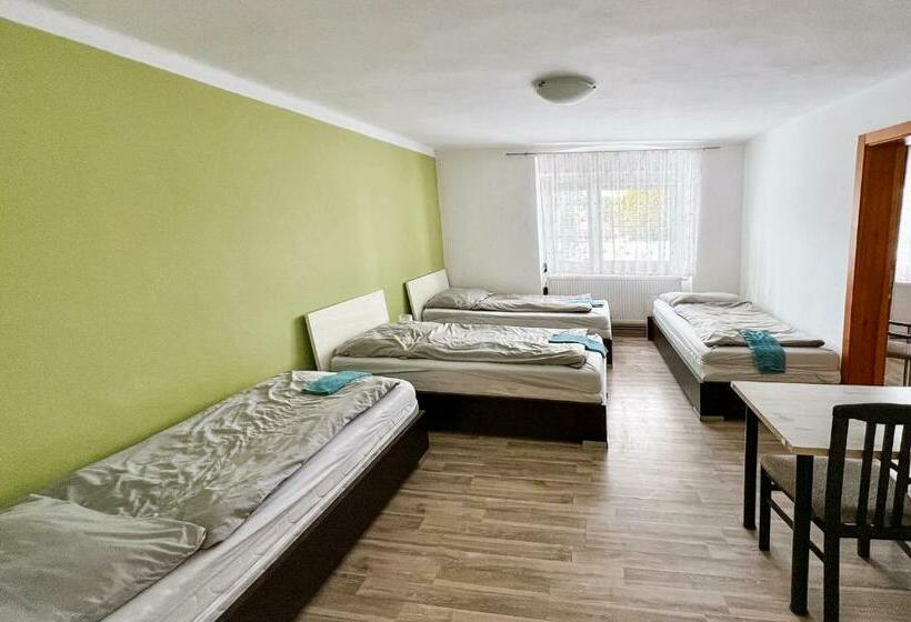 ペンション Penzion Zahrádka