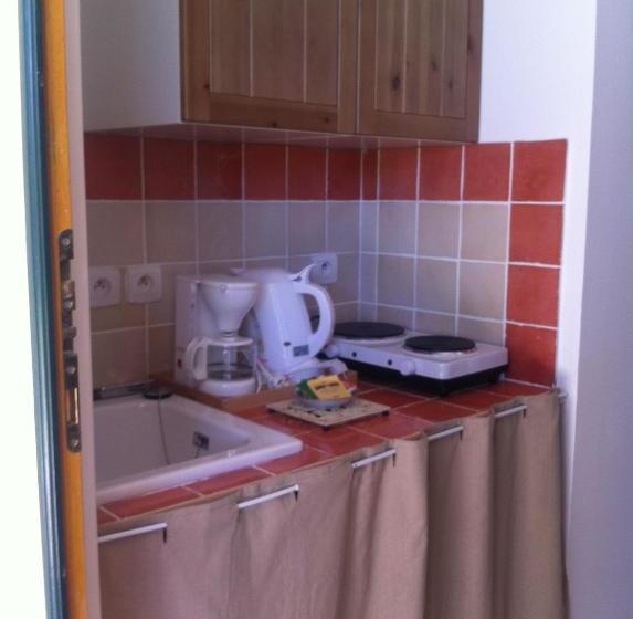 膳宿费 Putt Tee Country