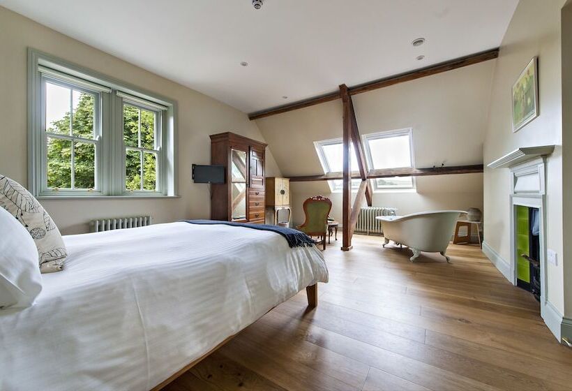 بنسيون Stow House