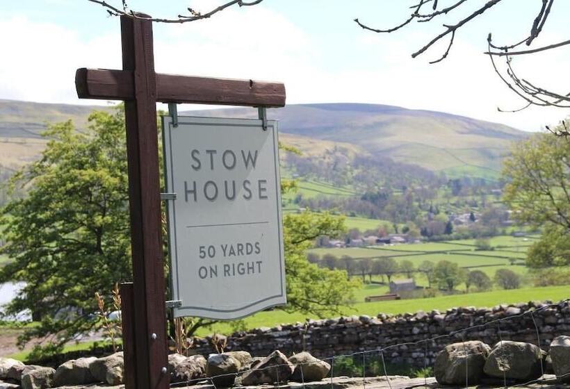 بنسيون Stow House