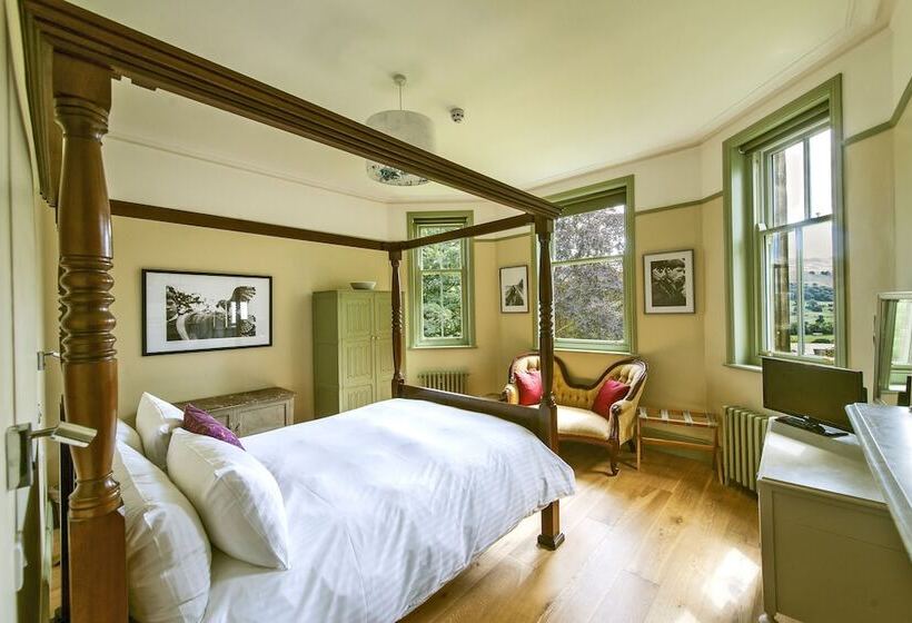 بنسيون Stow House