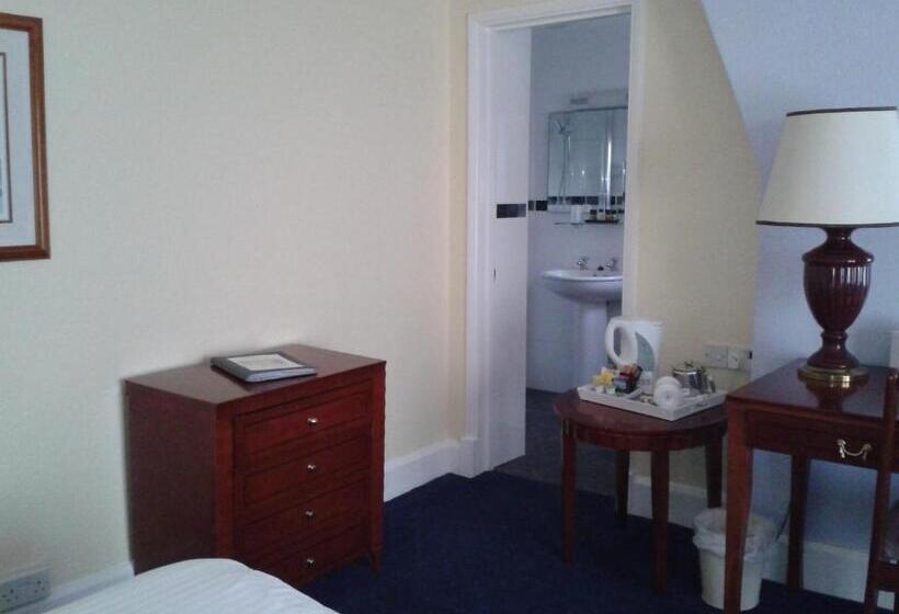 بنسيون The Burleigh