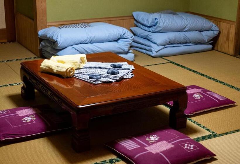 بنسيون Toemu Nozawa Lodge