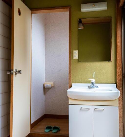 펜션 Toemu Nozawa Lodge