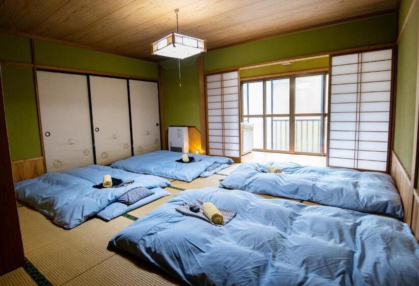 بنسيون Toemu Nozawa Lodge