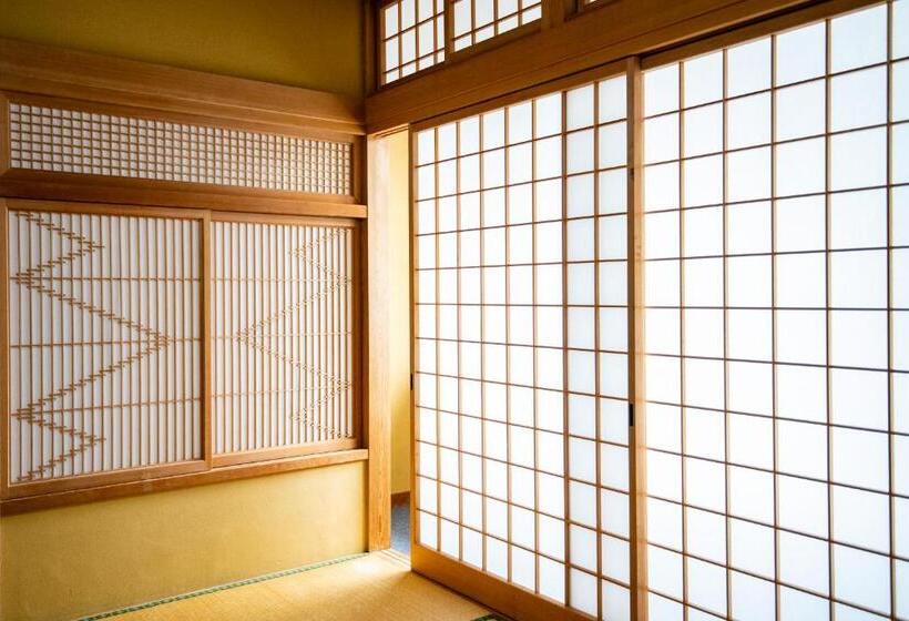 بنسيون Toemu Nozawa Lodge