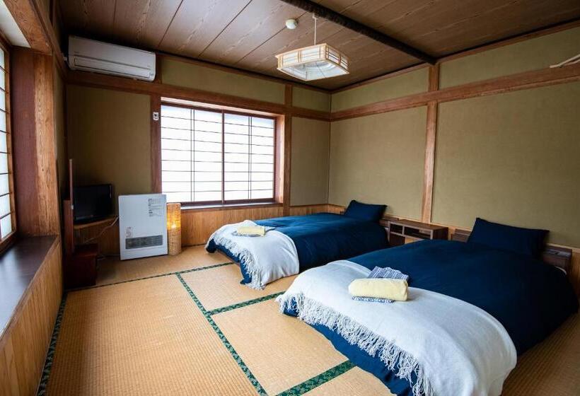 بنسيون Toemu Nozawa Lodge