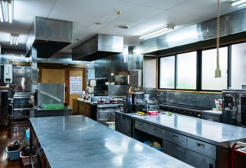 بنسيون Toemu Nozawa Lodge