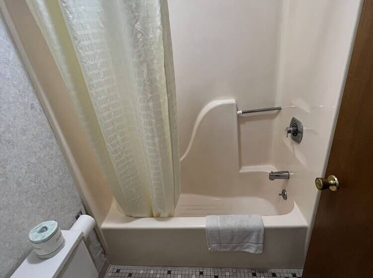 فندق صغير Americas Inn Bardstown