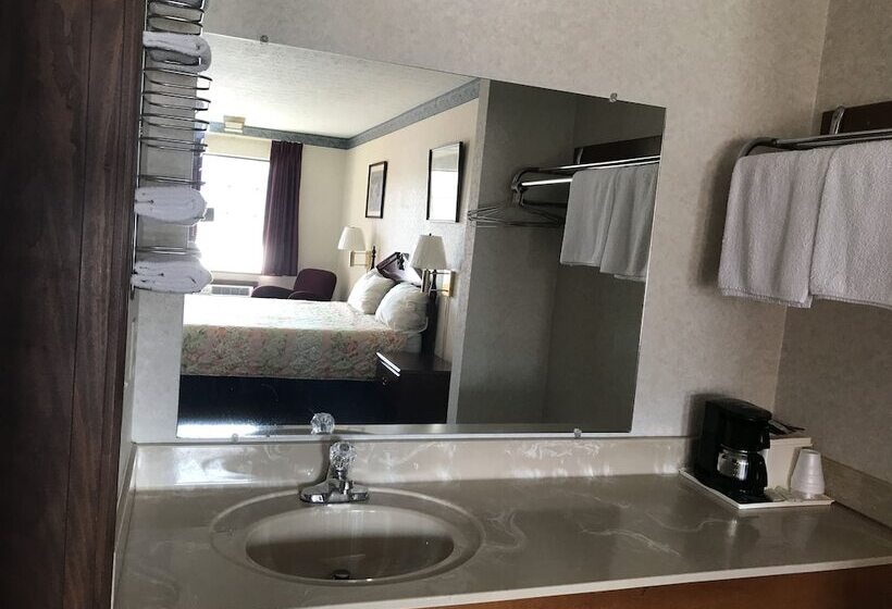הוסטל Americas Inn Bardstown