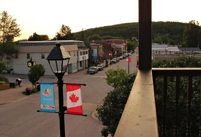 فندق صغير Le Voyageur Inn