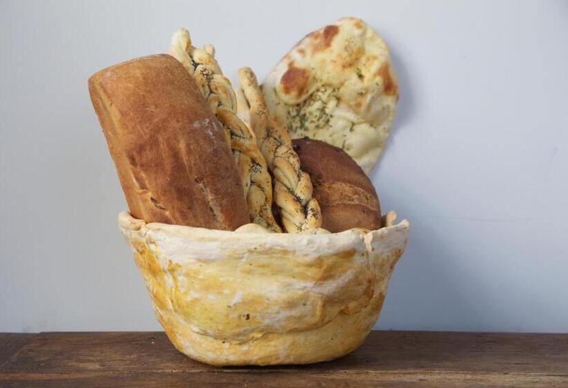 הוסטל The Lion Inn