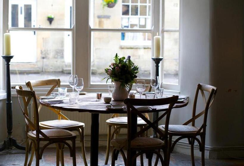 הוסטל The Lion Inn