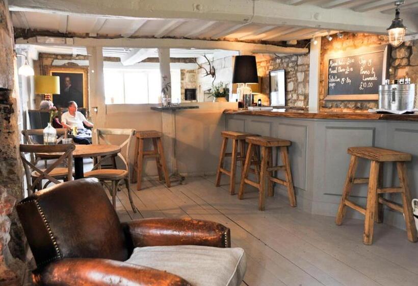 Общежитие The Lion Inn