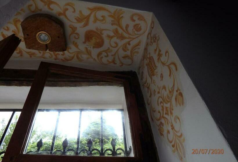 Casa Cositorarului Boutique Pension