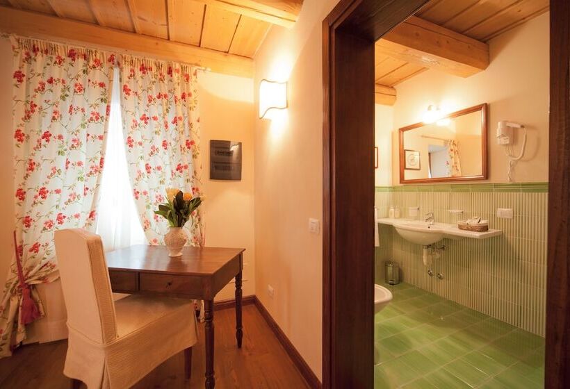 בית מלון כפרי Antico Casale Bergamini