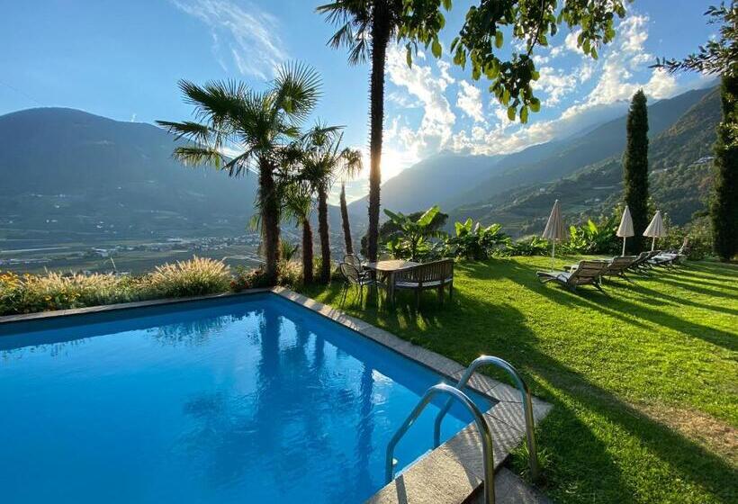 Отель Matailerhof