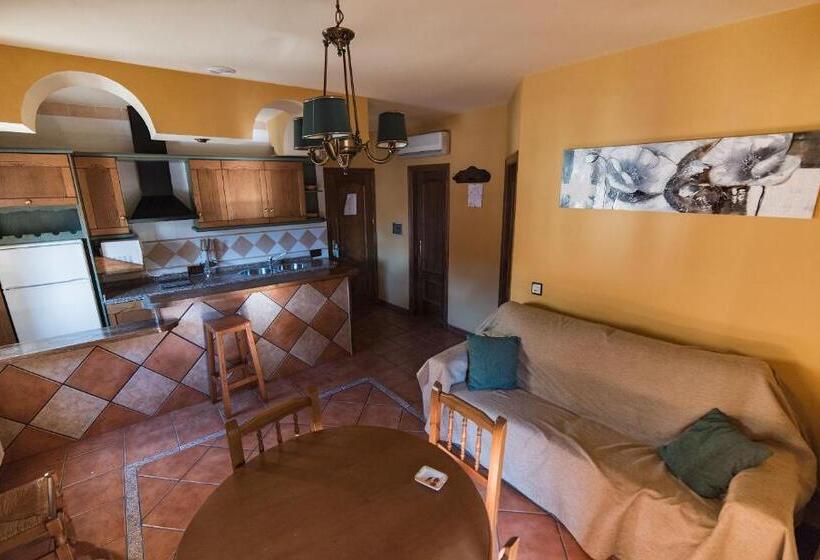 פנסיון Apartamentos Raisa