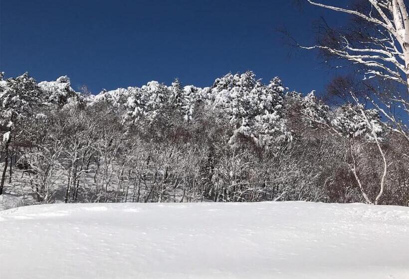 펜션 Shiga Kogen Hotel Astoria