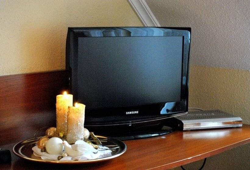 بنسيون Barokk Antik Guest Hause