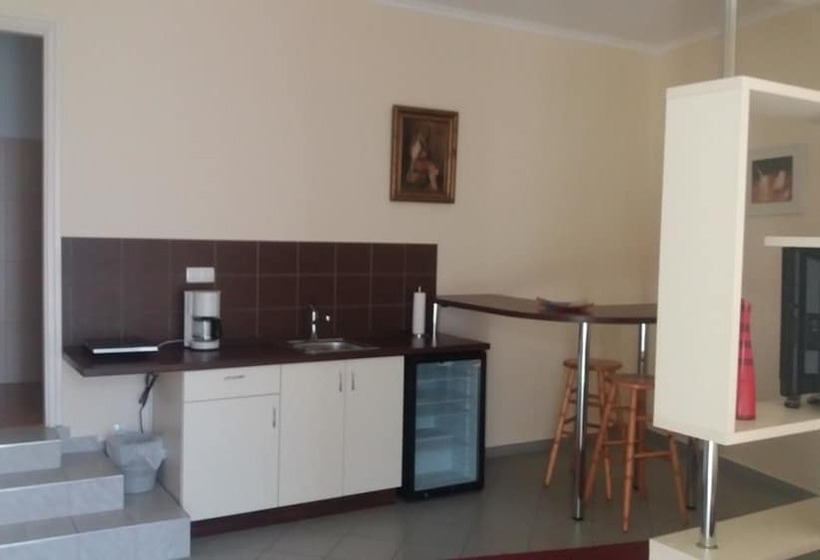 بنسيون Barokk Antik Guest Hause