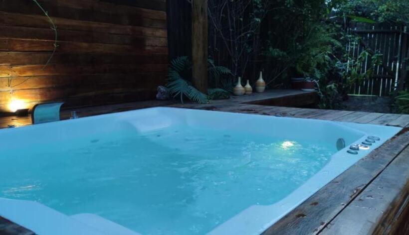 ペンション Buddy's Hostel & Pousada Alto Paraiso