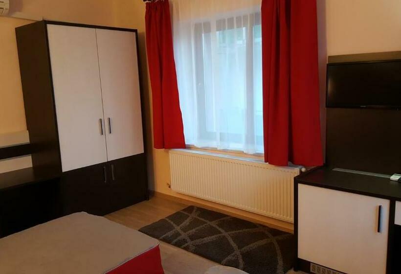 پانسیون Ego Guest House