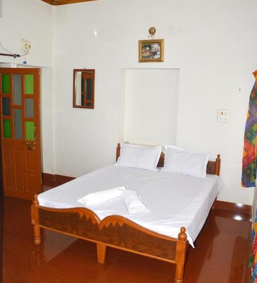 پانسیون Gajanand Guest House