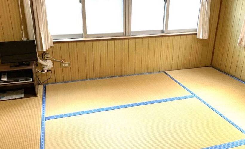 بنسيون Emix Ishigaki