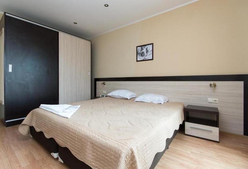 펜션 Guest House La Casa