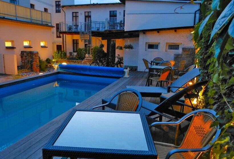 پانسیون Haus Alexander