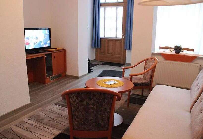 پانسیون Haus Alexander