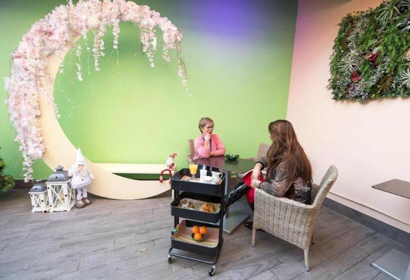 ペンション Hostal La Carretera