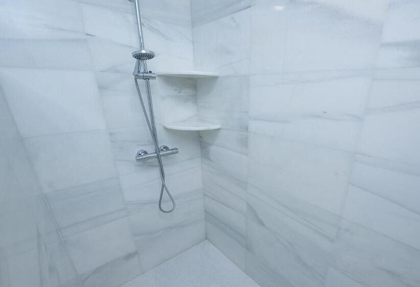 ペンション Hostal La Carretera