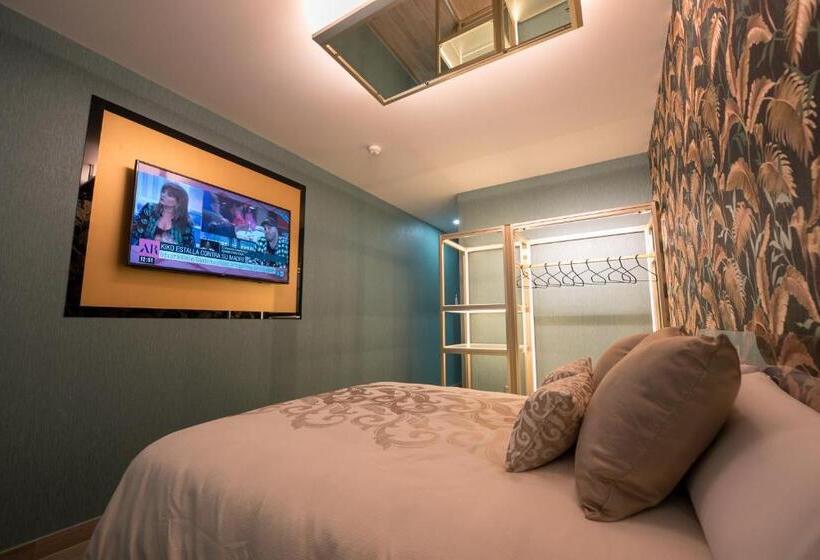 ペンション Hostal La Carretera