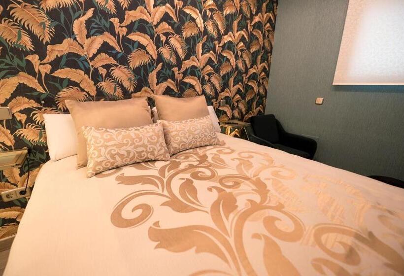 پانسیون Hostal La Carretera