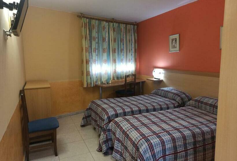 بنسيون Hostal Restaurante Baraka