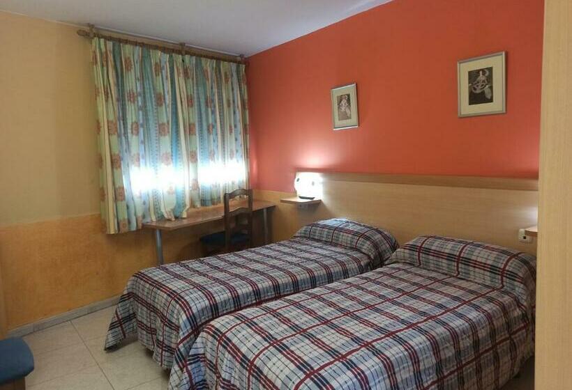 بنسيون Hostal Restaurante Baraka